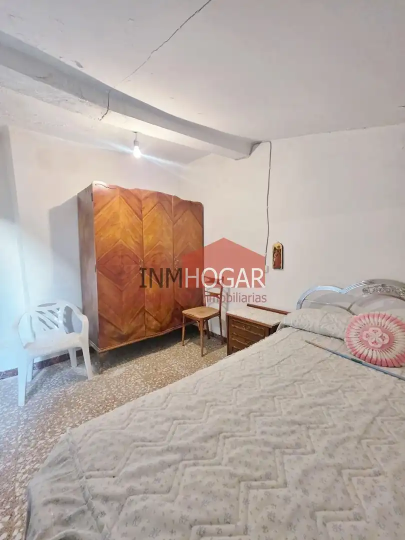 Dormitori de Casa o xalet en venda en El Barraco  amb Traster i Moblat