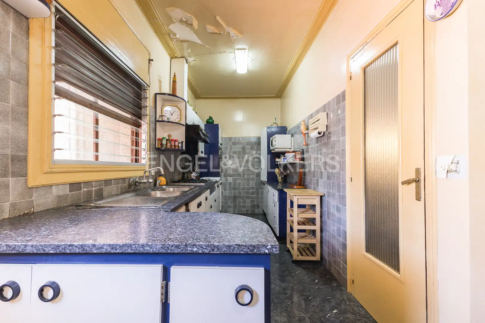 Kitchen of Industrial buildings for sale in Sant Boi de Llobregat