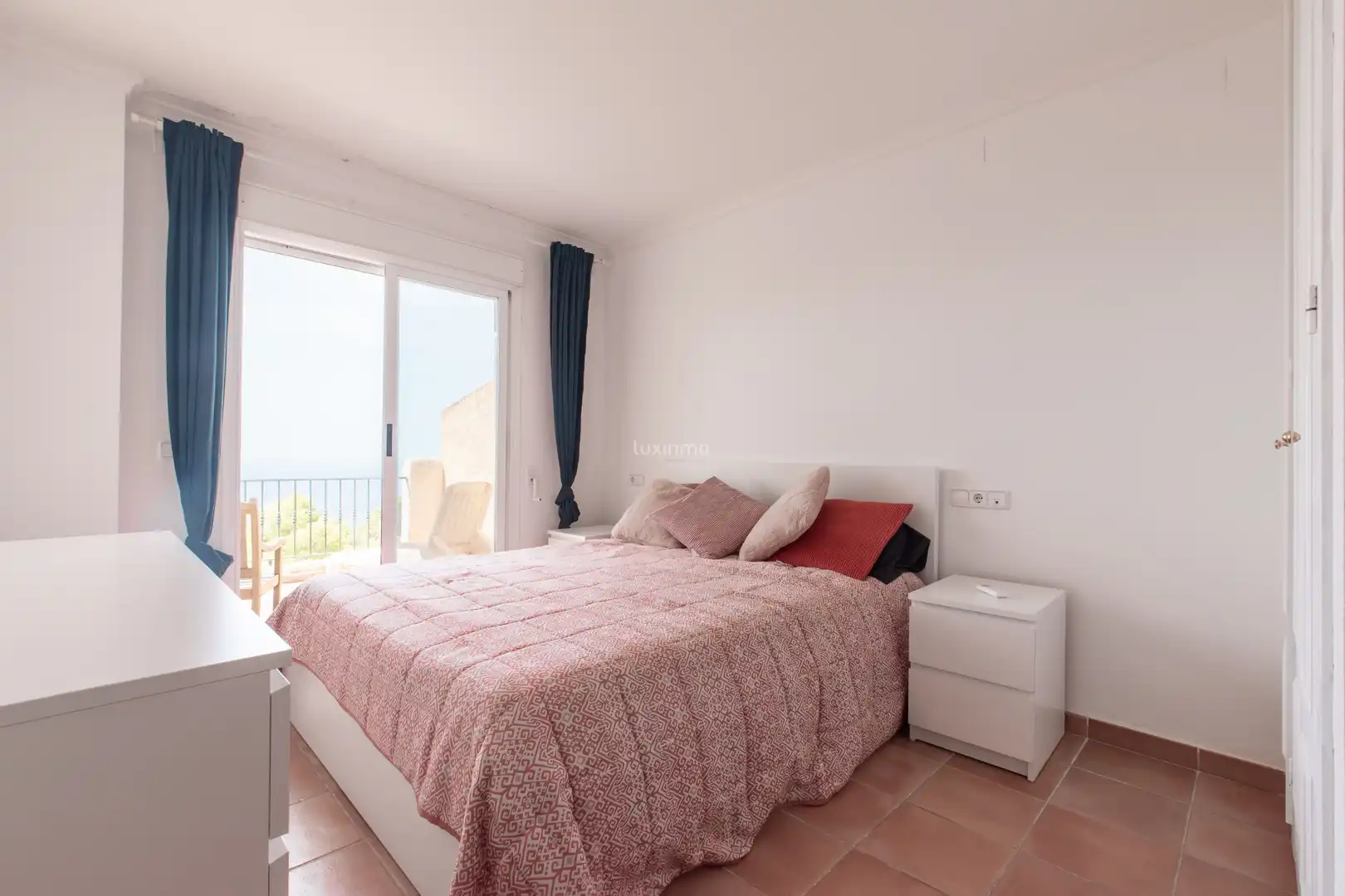 Schlafzimmer von Einfamilien-Reihenhaus zum Verkauf in Altea mit Klimaanlage, Privatgarten und Terrasse