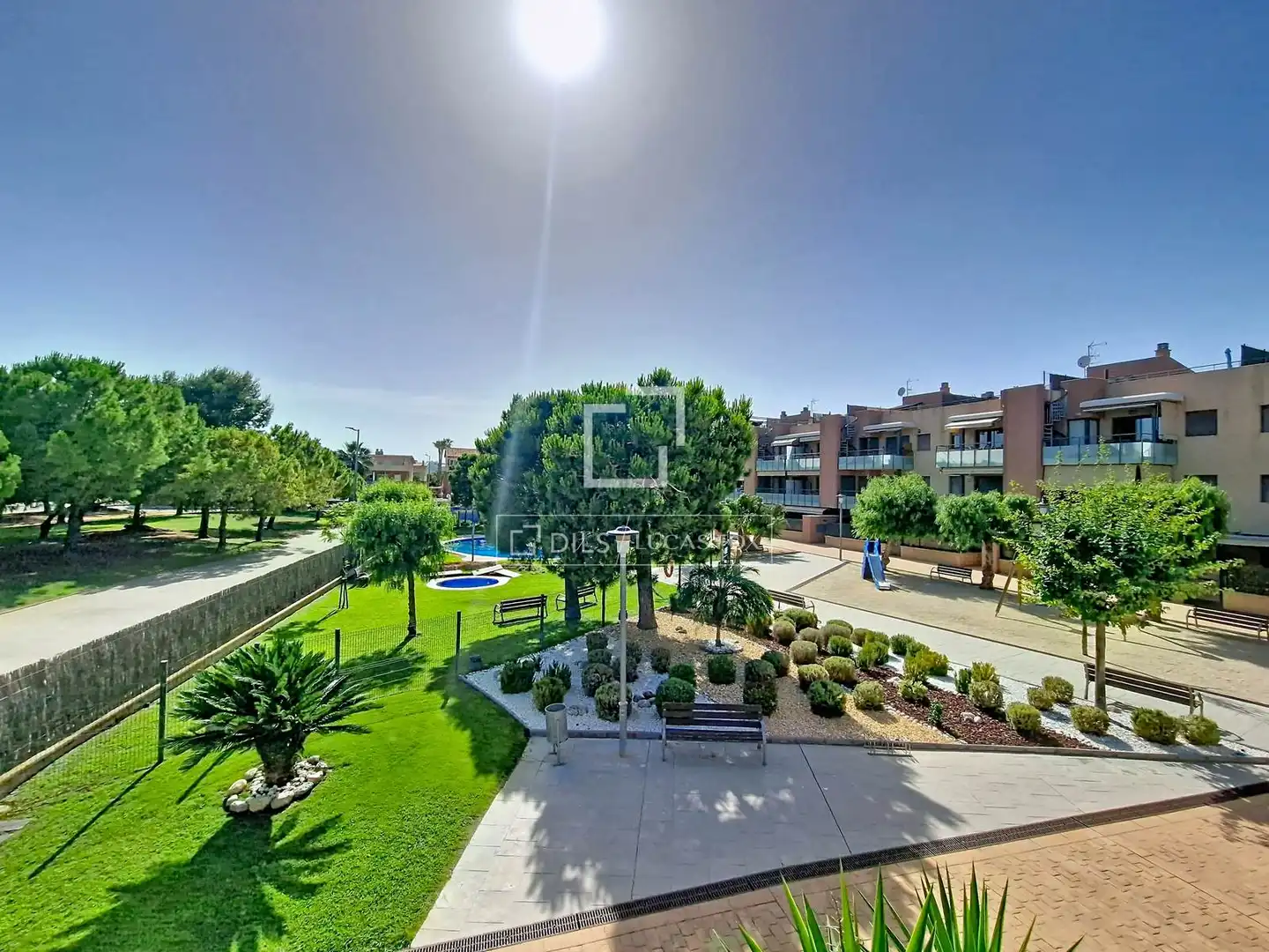 Vista exterior de Piso en venta en Cubelles con Aire acondicionado, Calefacción y Jardín privado