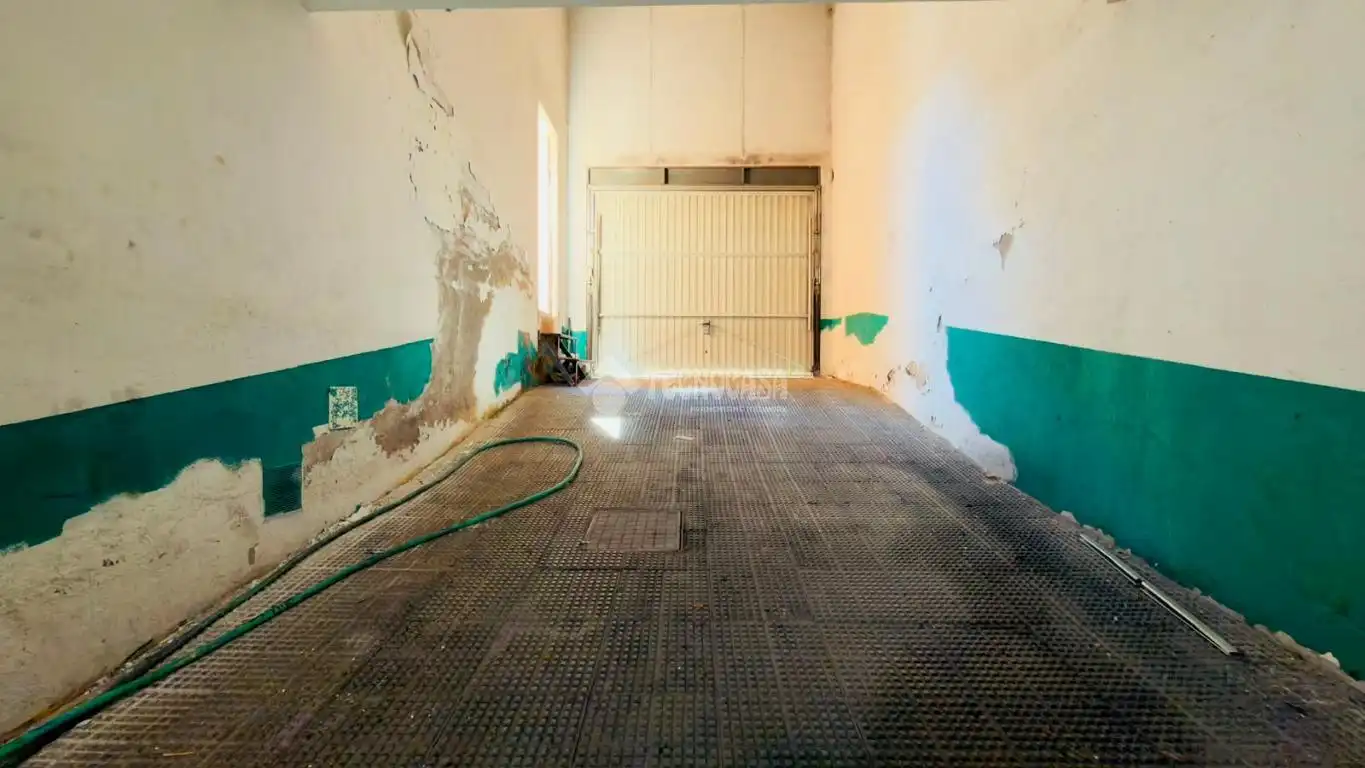 Casa adosada en venda en Ciruelos amb Calefacció