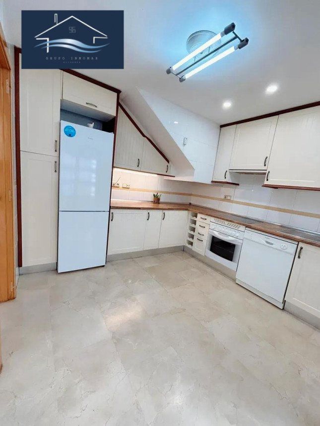 Kitchen of Duplex for sale in Alicante / Alacant  with Air Conditioner, Heating and Terrace
