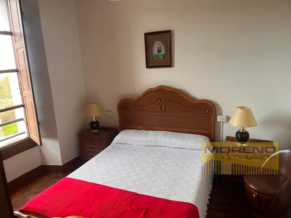 Dormitori de Casa o xalet en venda en Sarria