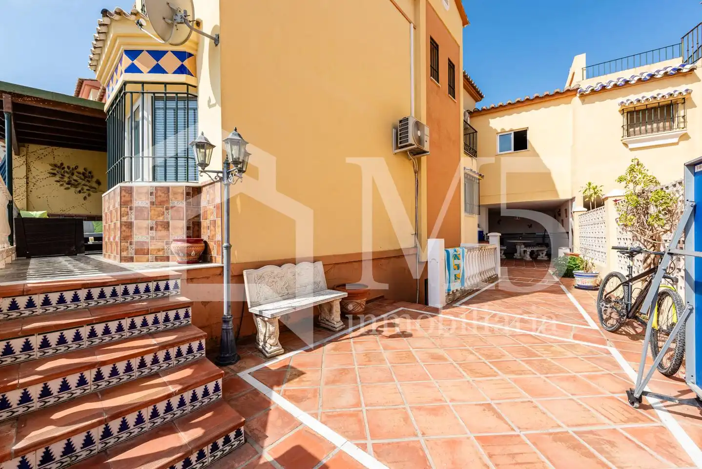 Terrassa de Casa adosada en venda en Vélez-Málaga amb Aire condicionat, Jardí privat i Terrassa