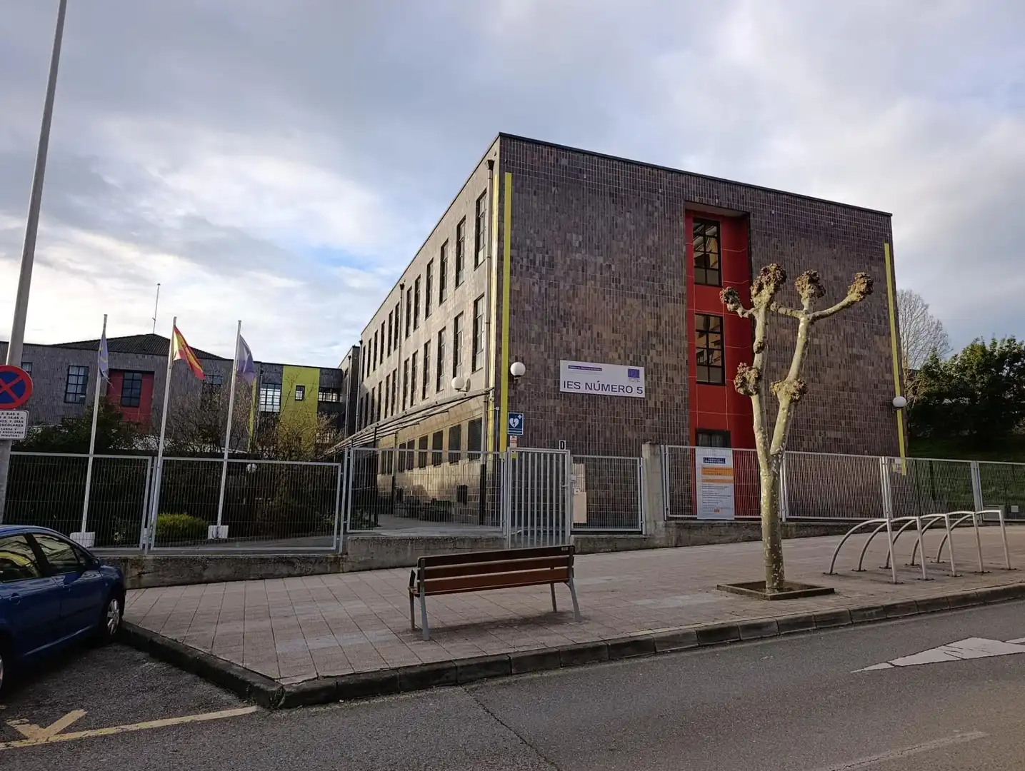 Vista exterior de Apartament en venda en Avilés amb Calefacció, Traster i Balcó