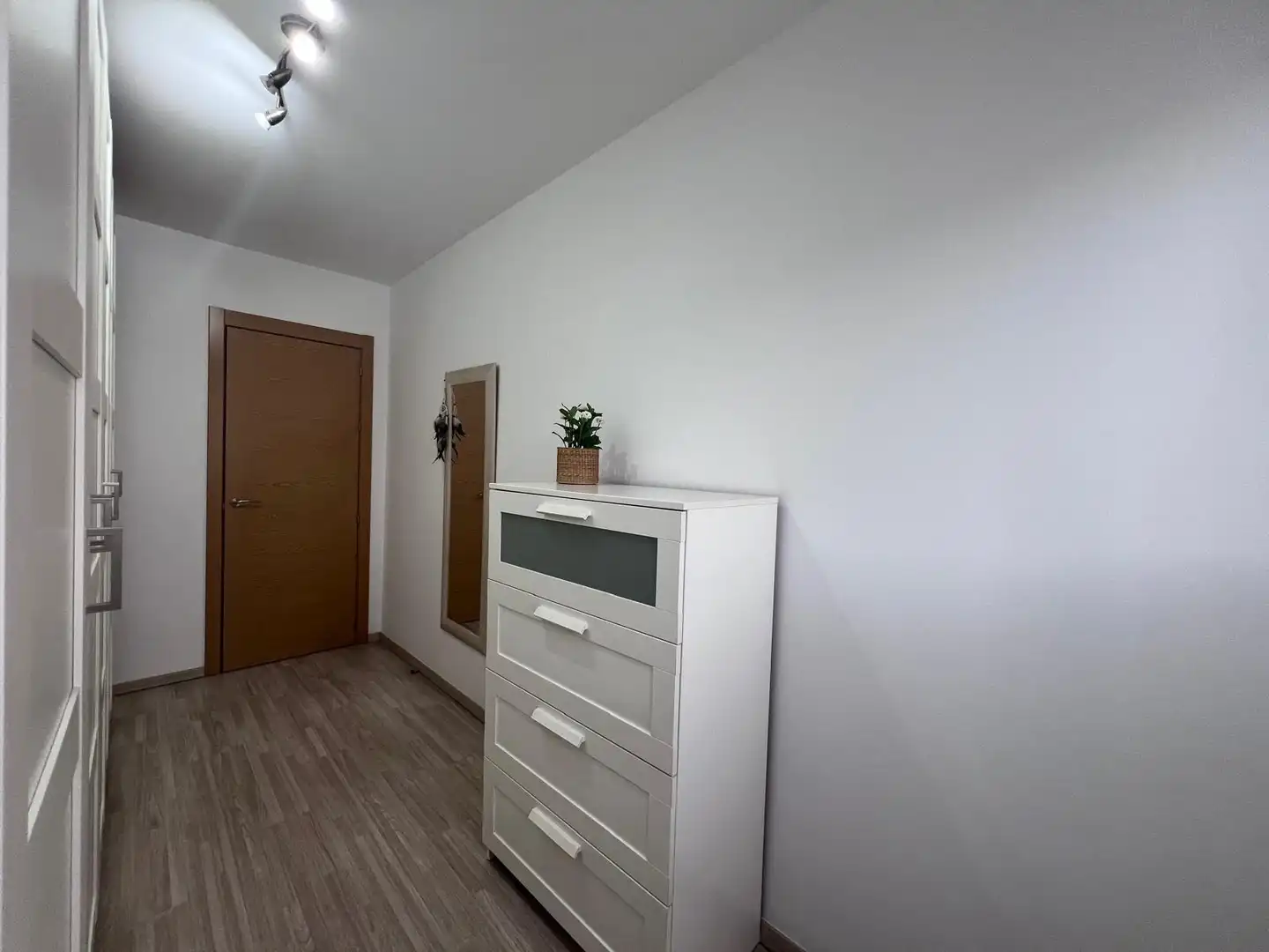 Habitación de Piso de alquiler en Oviedo  con Calefacción, Terraza y Trastero