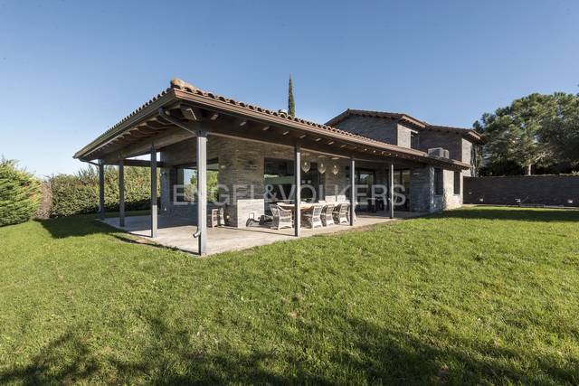 Casa-chalet en Venta en Corbera de Llobregat