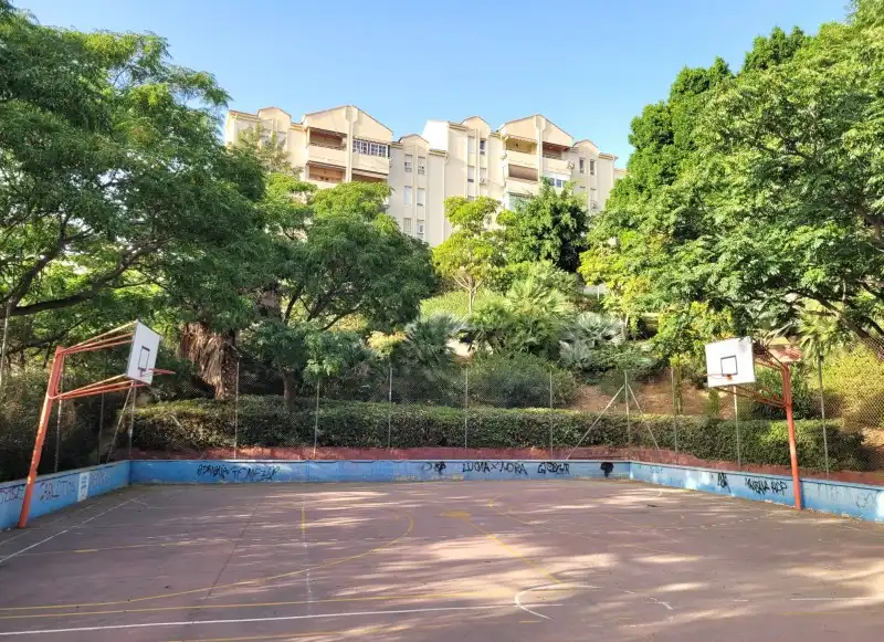 Piso en venta en Calle Jerez Perchet, 24, Cortijo Bazán - Los Casinis - Los Cipreses