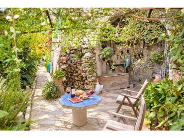 Casa con giardino in vendita a Calle san  joan 71