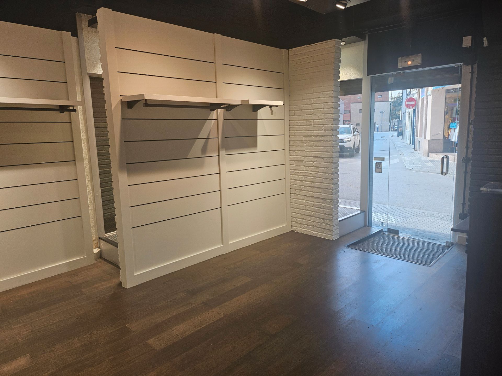 Local de alquiler en Carrer del Rec, 4, Centre