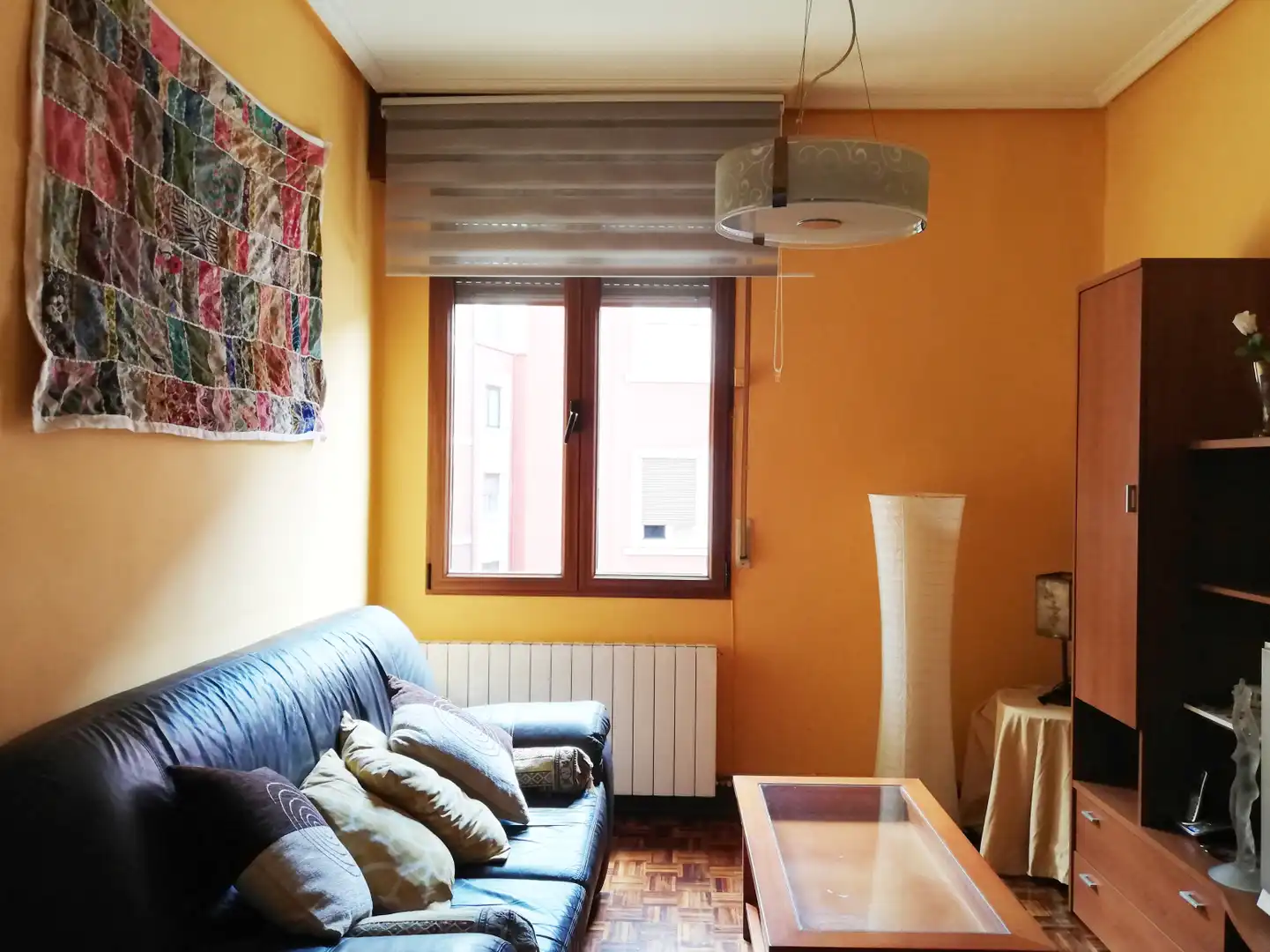 Sala de estar de Piso en venta en Bilbao  con Calefacción y Amueblado