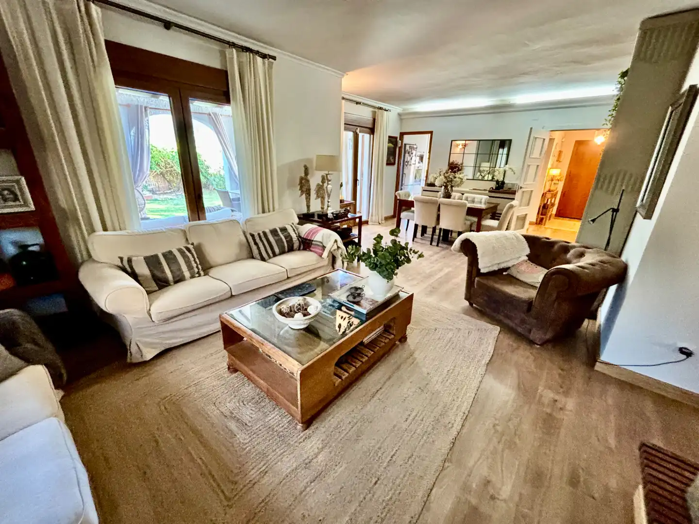 Sala d'estar de Casa o xalet en venda en Mutxamel amb Aire condicionat, Jardí privat i Terrassa