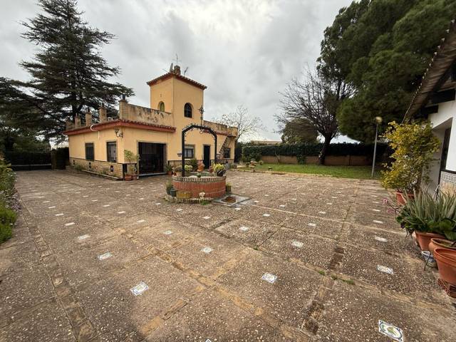 Casa-chalet en Venta en  TRES PINOS en Loreto