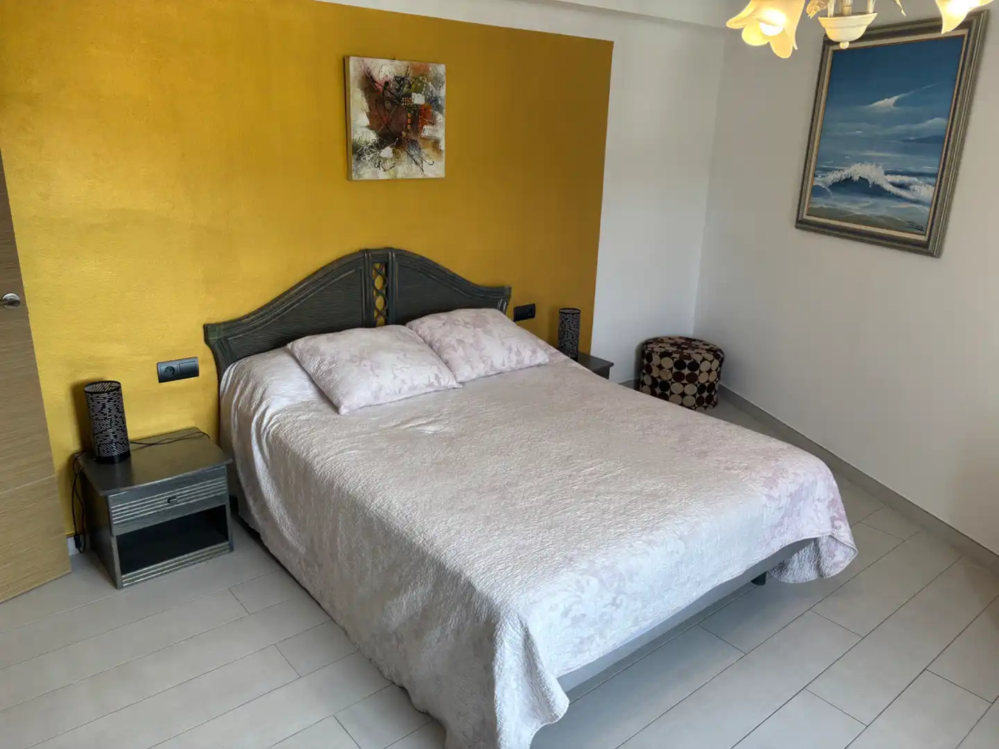 Dormitori de Apartament de lloguer en Castell d'Aro, Platja d'Aro i s'Agaró amb Moblat, Rentadora i Balcó