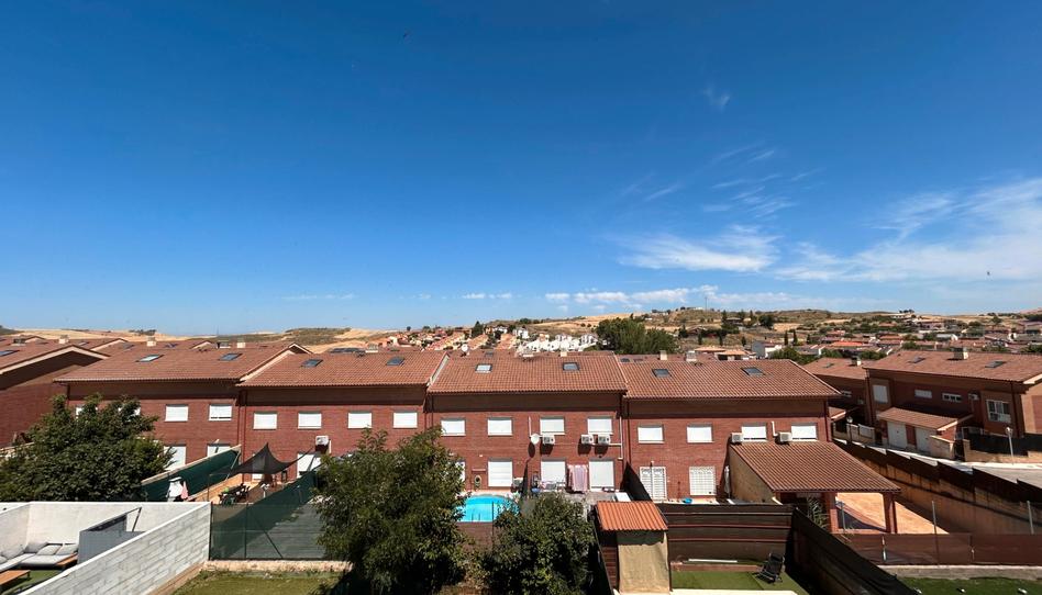 Foto 1 de Casa adosada en venda a Tórtola de Henares, Guadalajara