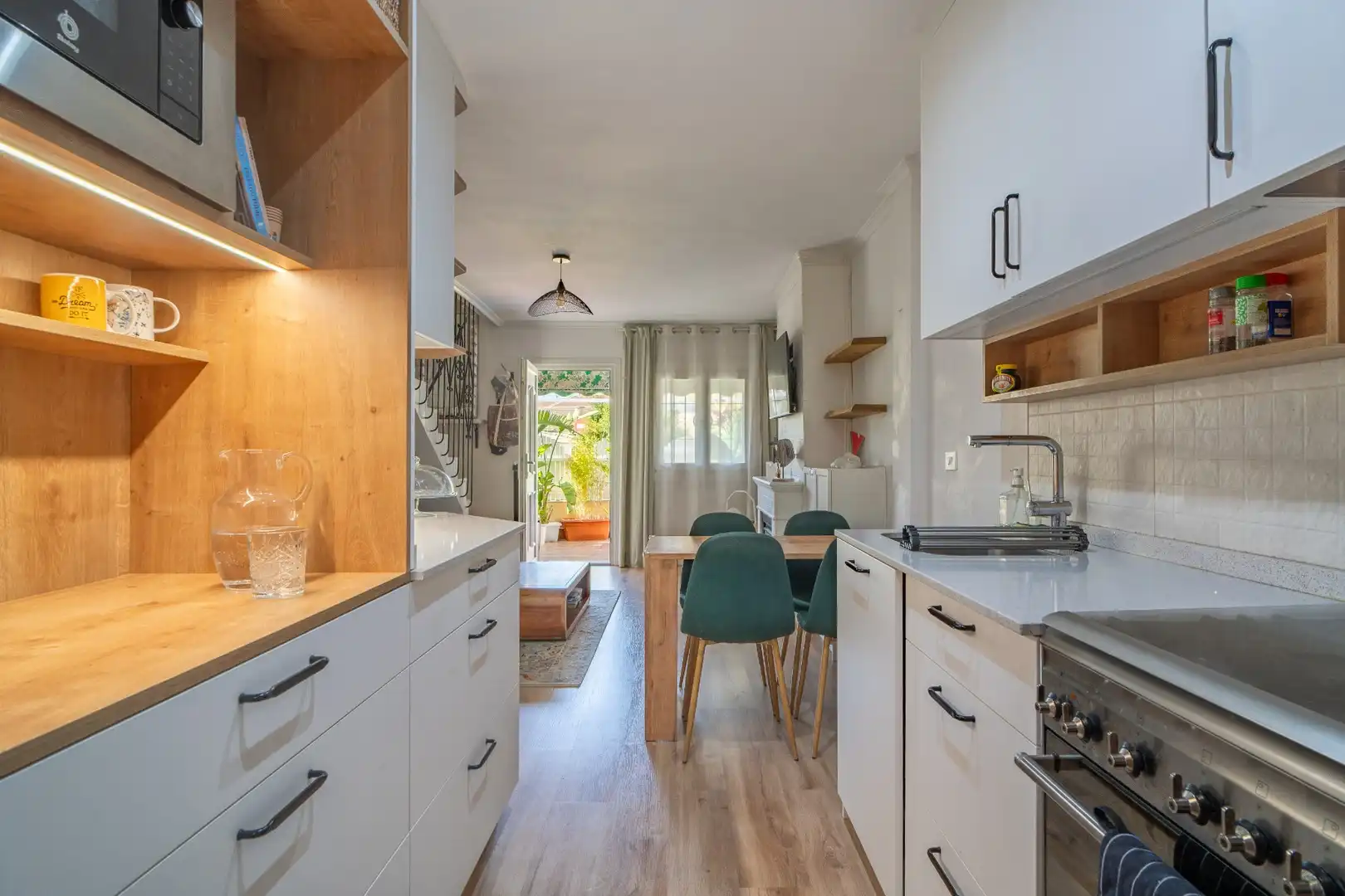 Cocina de Casa adosada en venta en San Pedro del Pinatar con Aire acondicionado, Calefacción y Terraza