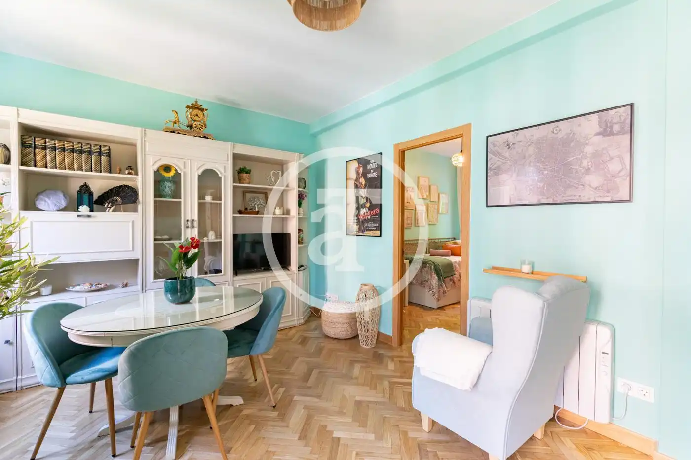 Living room of Flat for rent in Madrid  with Air Conditioner, Heating and Furnished