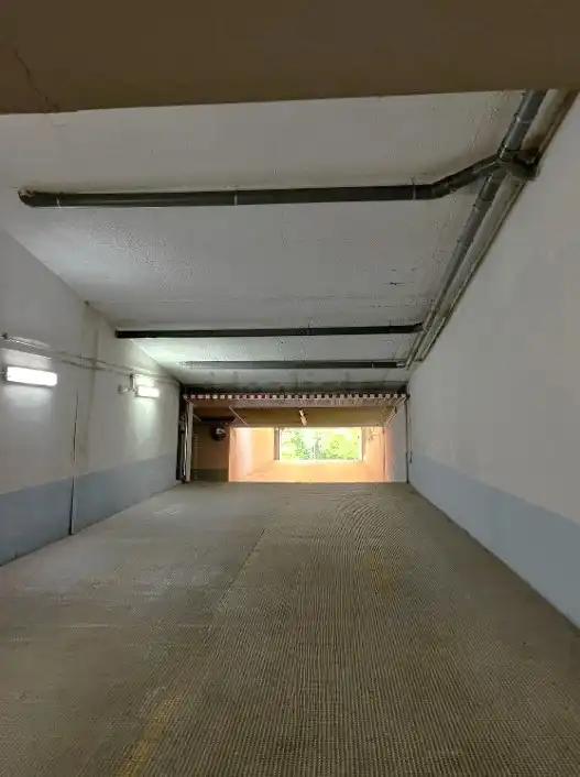 Parkplatz von Garage zur Miete in Valencia