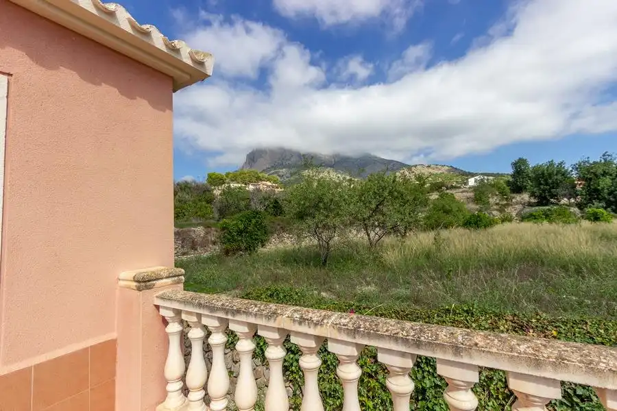Vista exterior de Casa o xalet en venda en Finestrat amb Jardí privat, Terrassa i Traster