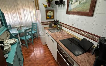Kitchen of Flat for sale in  Sevilla Capital