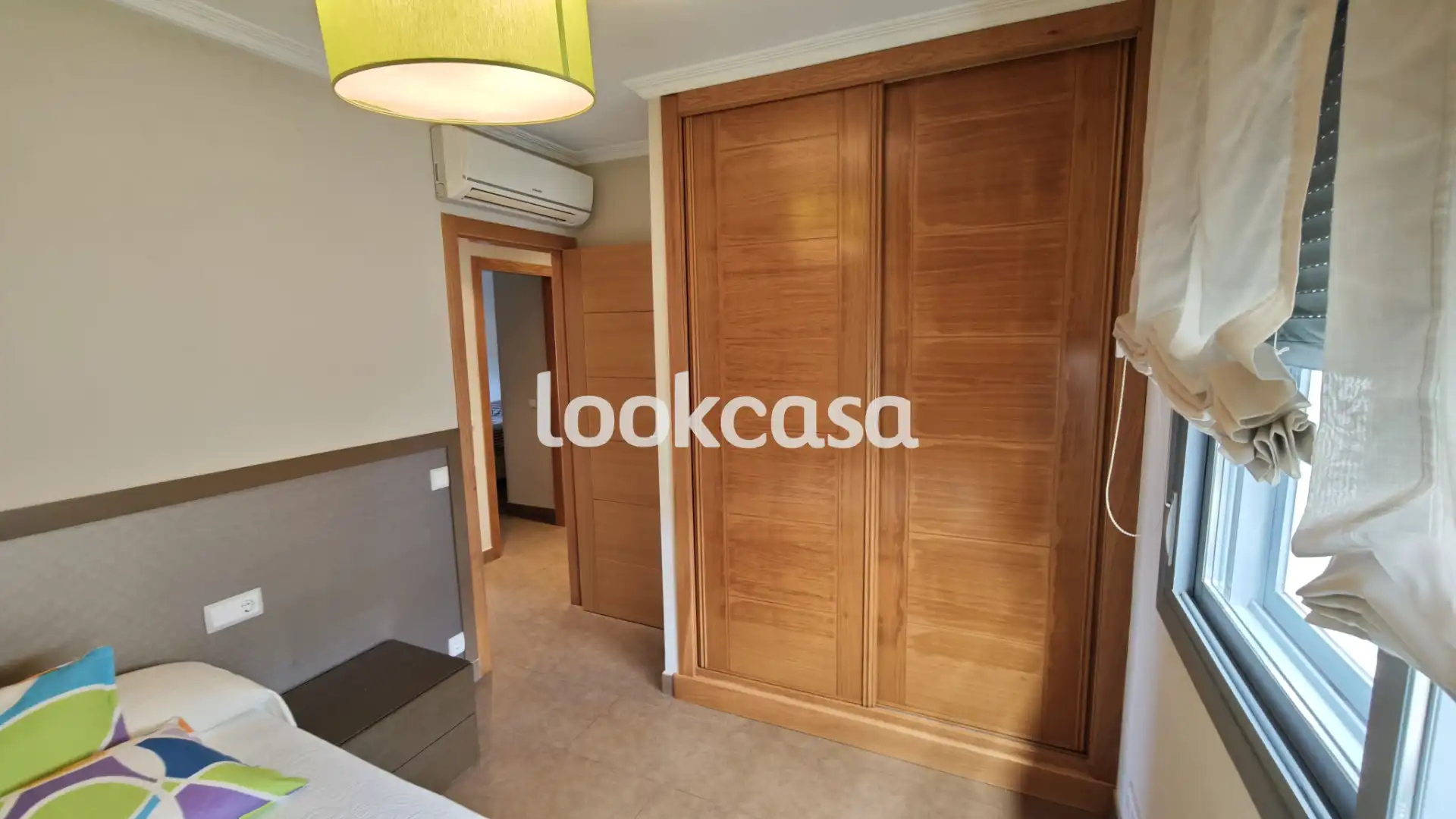 Habitación de Ático en venta en Sanxenxo con Aire acondicionado, Calefacción y Parquet