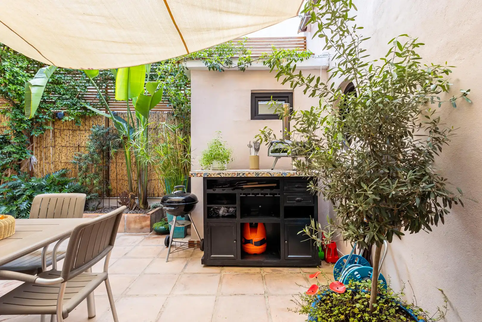Terrassa de Casa o xalet en venda en Málaga amb Aire condicionat, Calefacció i Jardí privat