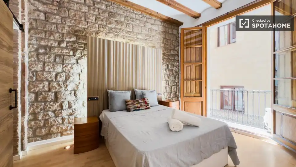 Flat for rent in Sant Pere, Sta. Caterina i la Ribera