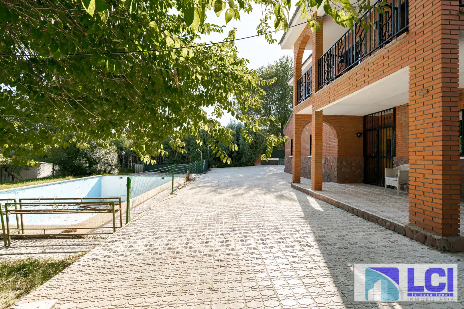 Piscina de Casa o chalet en venta en Villalbilla con Calefacción, Jardín privado y Terraza
