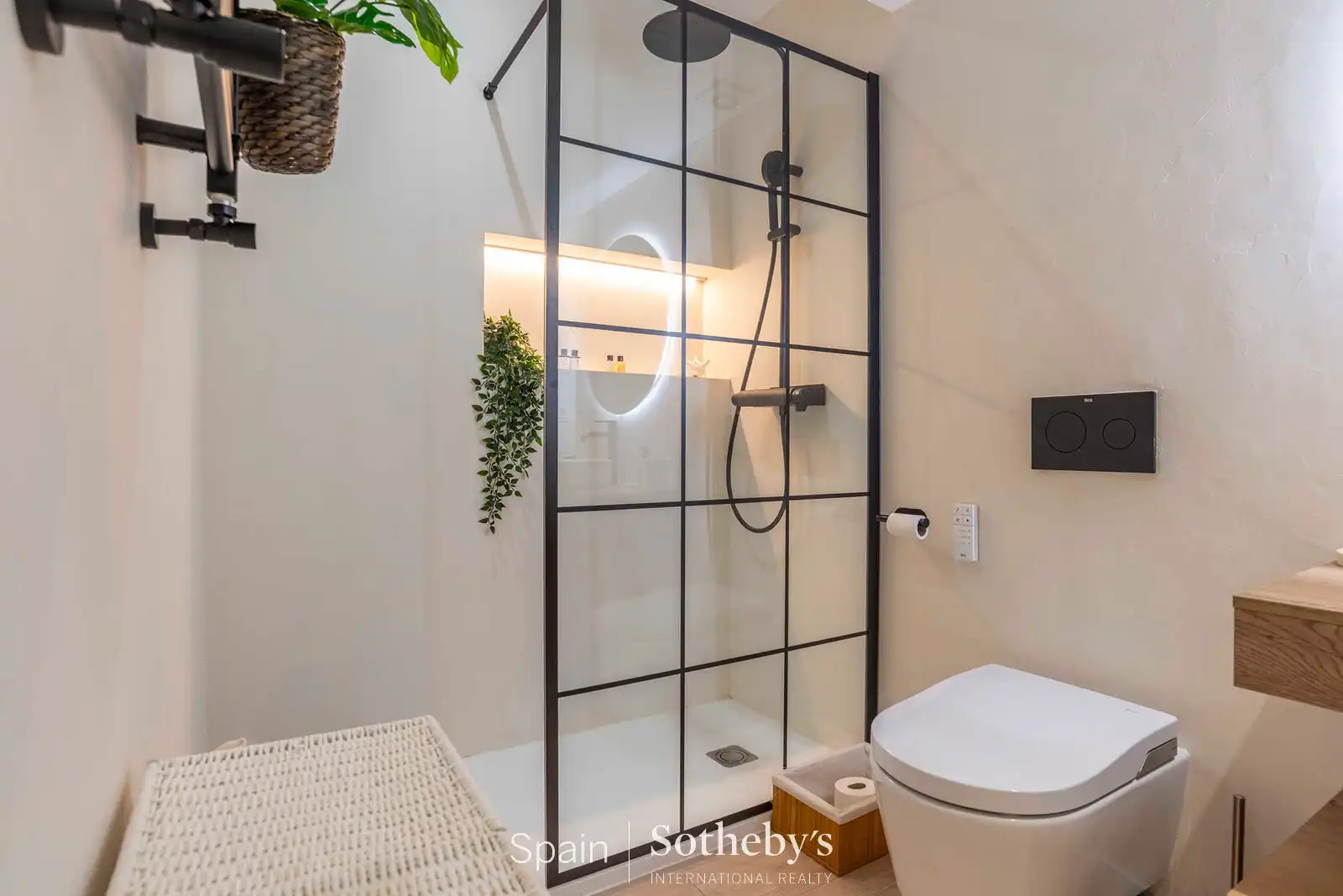 Bany de Apartament en venda en Madrid amb Aire condicionat, Calefacció i Terrassa