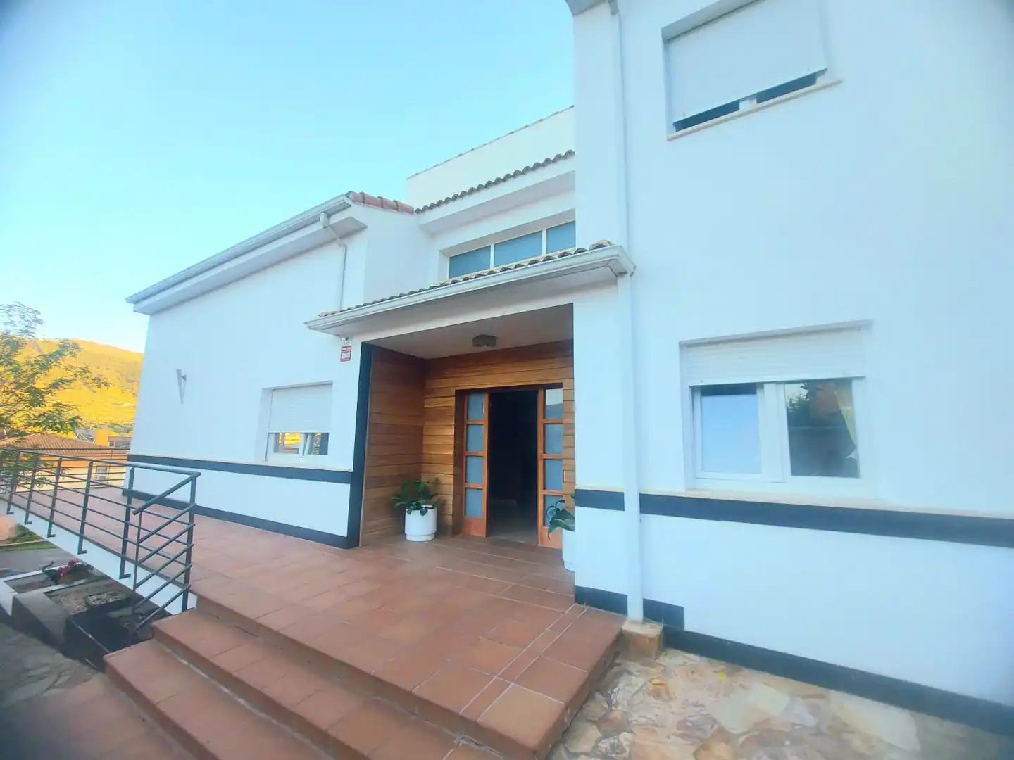 Vista exterior de Casa o chalet en venta en La Guardia de Jaén con Aire acondicionado, Calefacción y Jardín privado