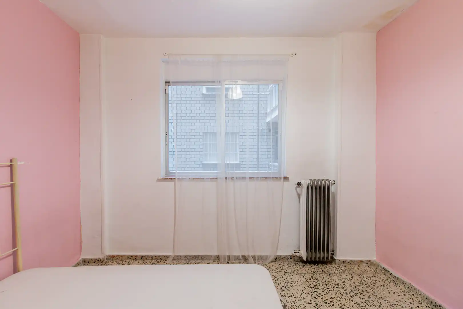 Habitación de Piso en venta en Madrid con Calefacción