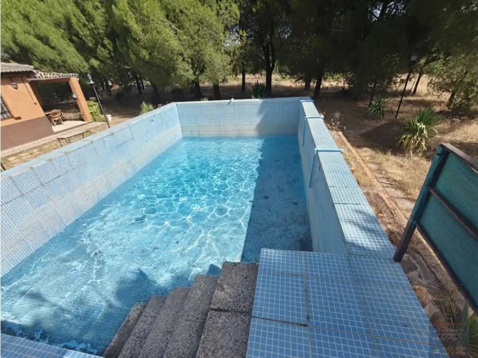 Villa con piscina in vendita a El Casar de Escalona, imagen 2