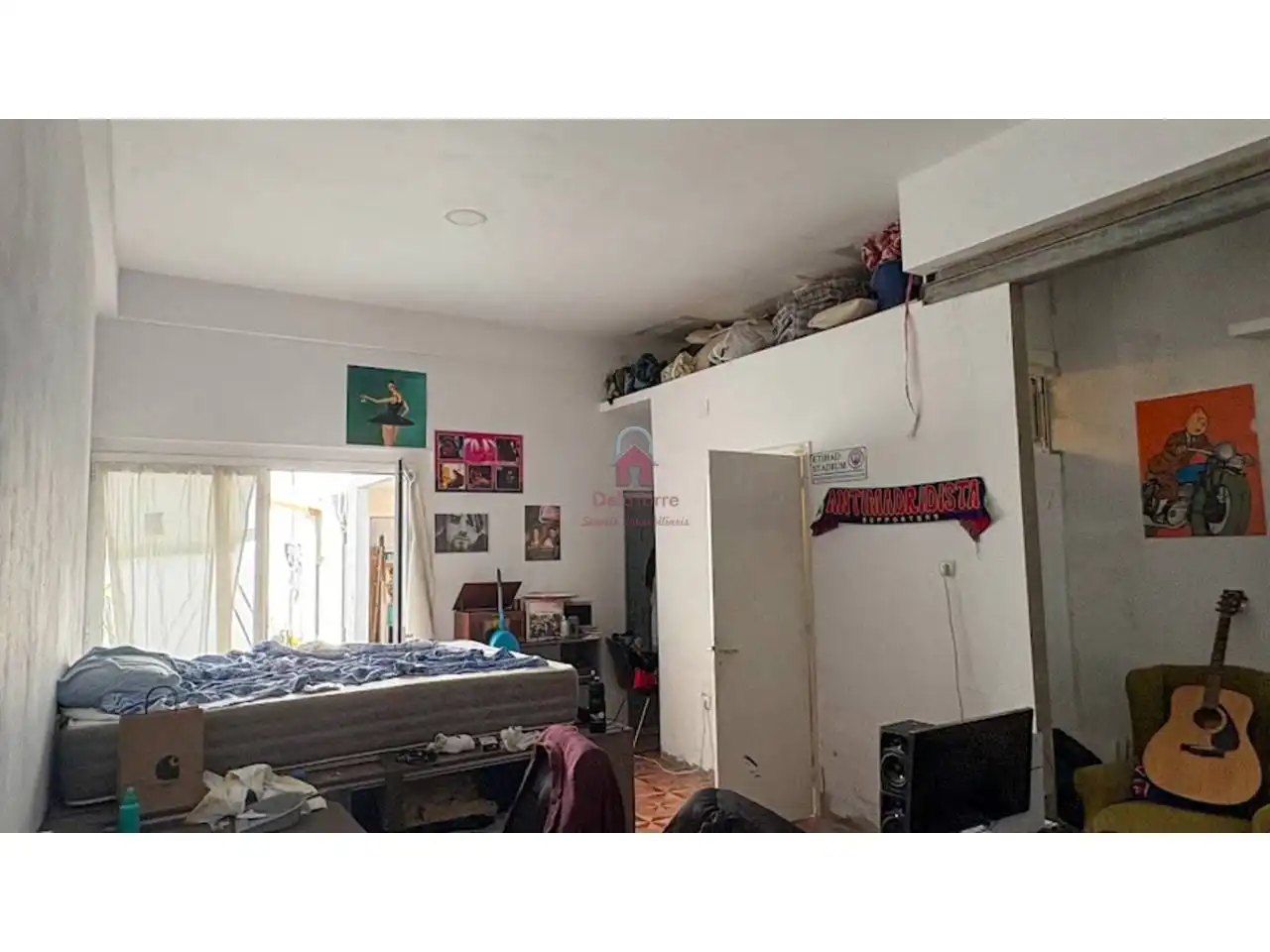 Habitación de Casa adosada en venta en Terrassa con Calefacción y Terraza