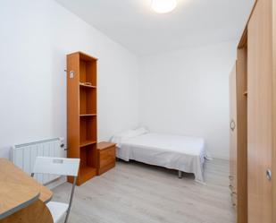 Apartament per a compartir a Camino de Ronda