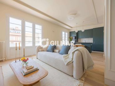 Piso con ascensor en venta en Retiro