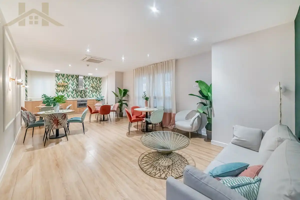 Living room of Flat for sale in Móstoles  with Air Conditioner, Heating and Storage room