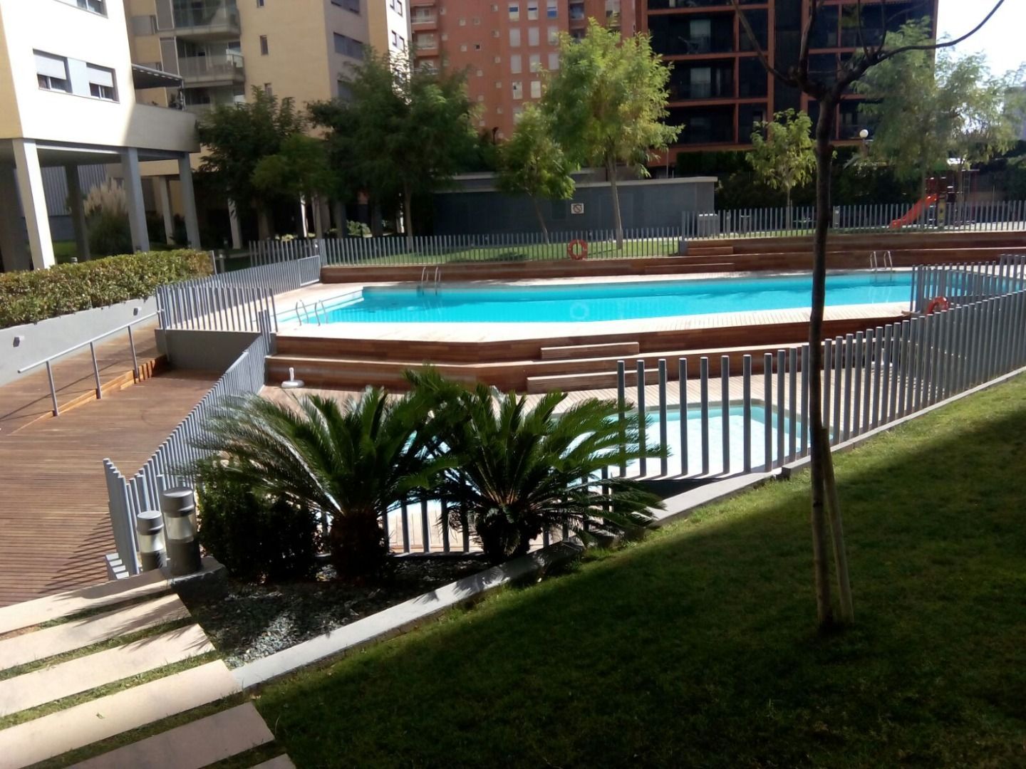 Piscina de Apartament de lloguer en  Valencia Capital amb Aire condicionat, Calefacció i Parquet