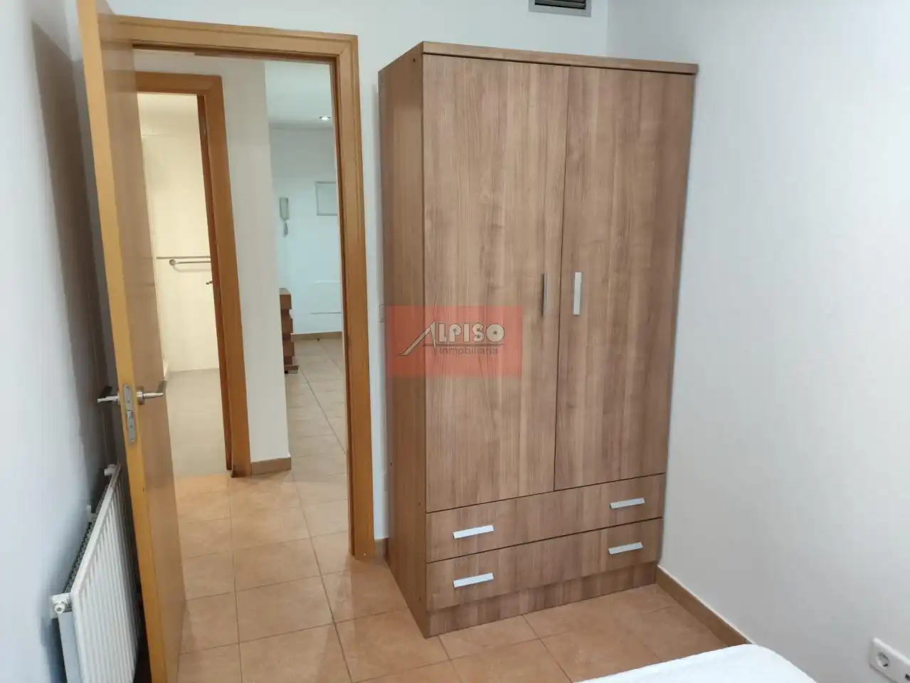 Dormitori de Pis de lloguer en Ourense Capital  amb Calefacció i Moblat