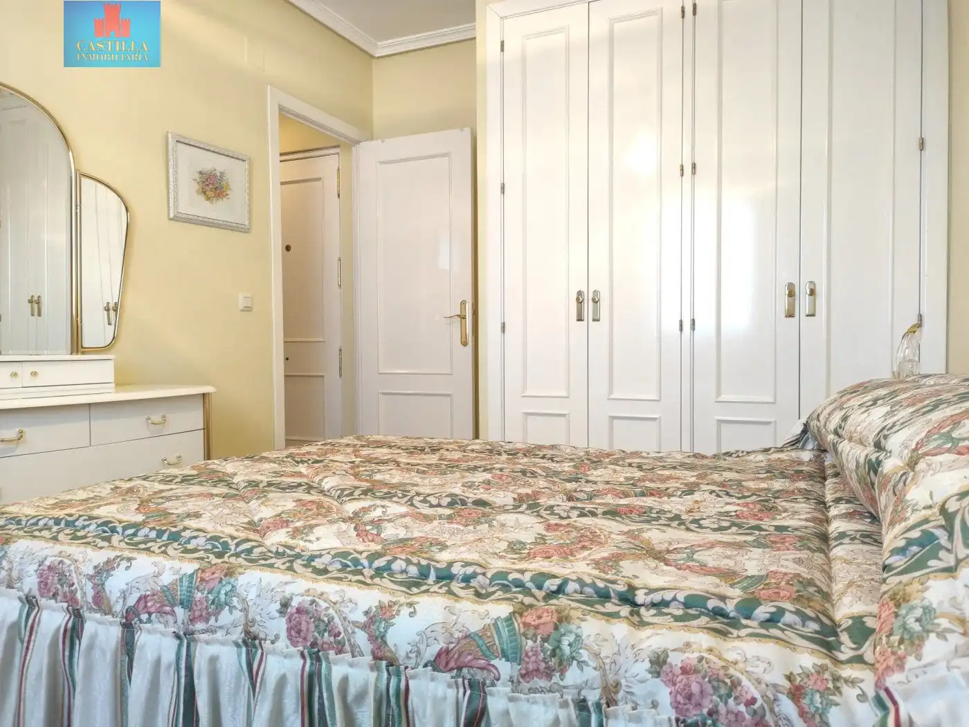 Bedroom of Flat for rent in Ávila  with Heating, Storage room and Furnished