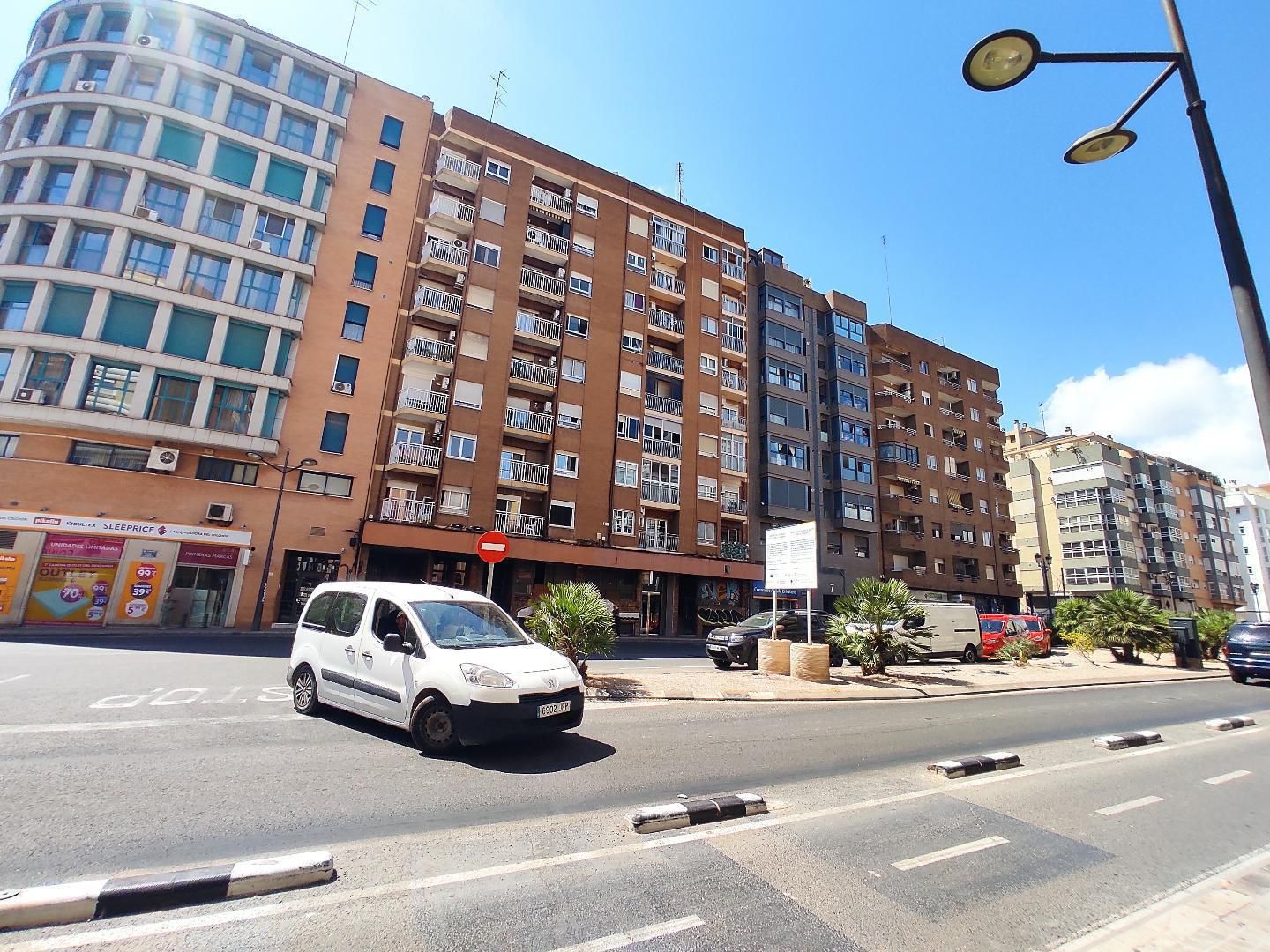 Exterior view of Flat for sale in  Valencia Capital