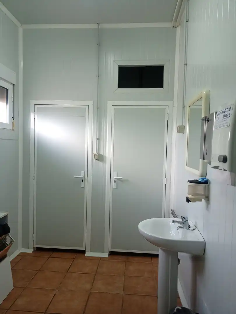 Baño de Nave industrial en venta en Cañada del Hoyo