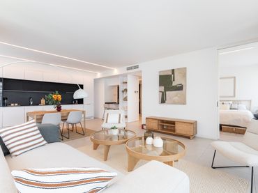 Flat with balcony for sale in Carretera Reial 159
