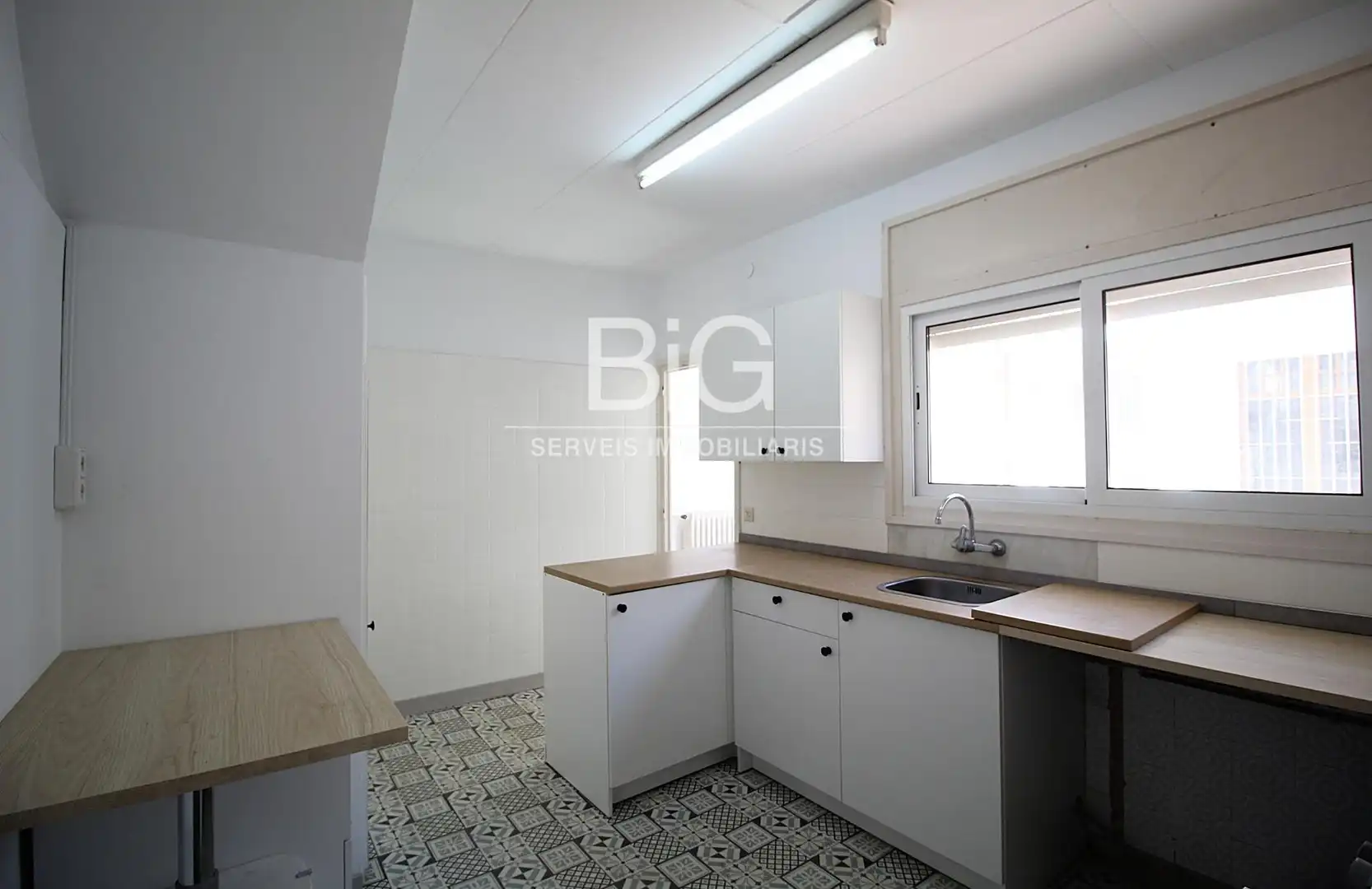Ático en venta en Mataró con Calefacción, Terraza y Trastero