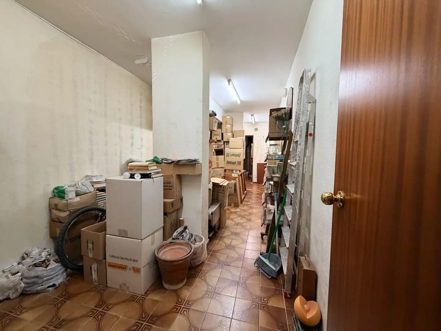Geschaftsraum zum Verkauf in Huelva