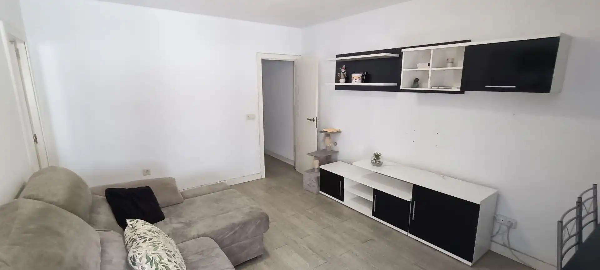 Sala d'estar de Pis en venda en Benidorm amb Terrassa i Moblat