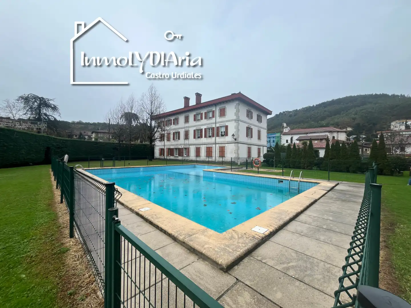 Swimming pool of Flat for sale in Castro-Urdiales  with Heating, Parquet flooring and Terrace