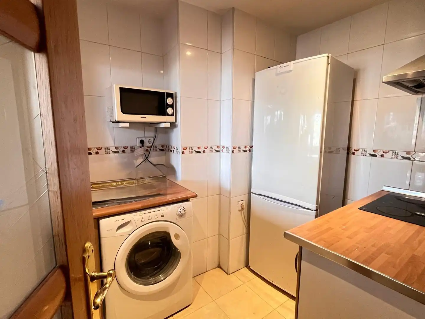 Küche von Wohnung zum Verkauf in Los Navalmorales mit Klimaanlage und Heizung