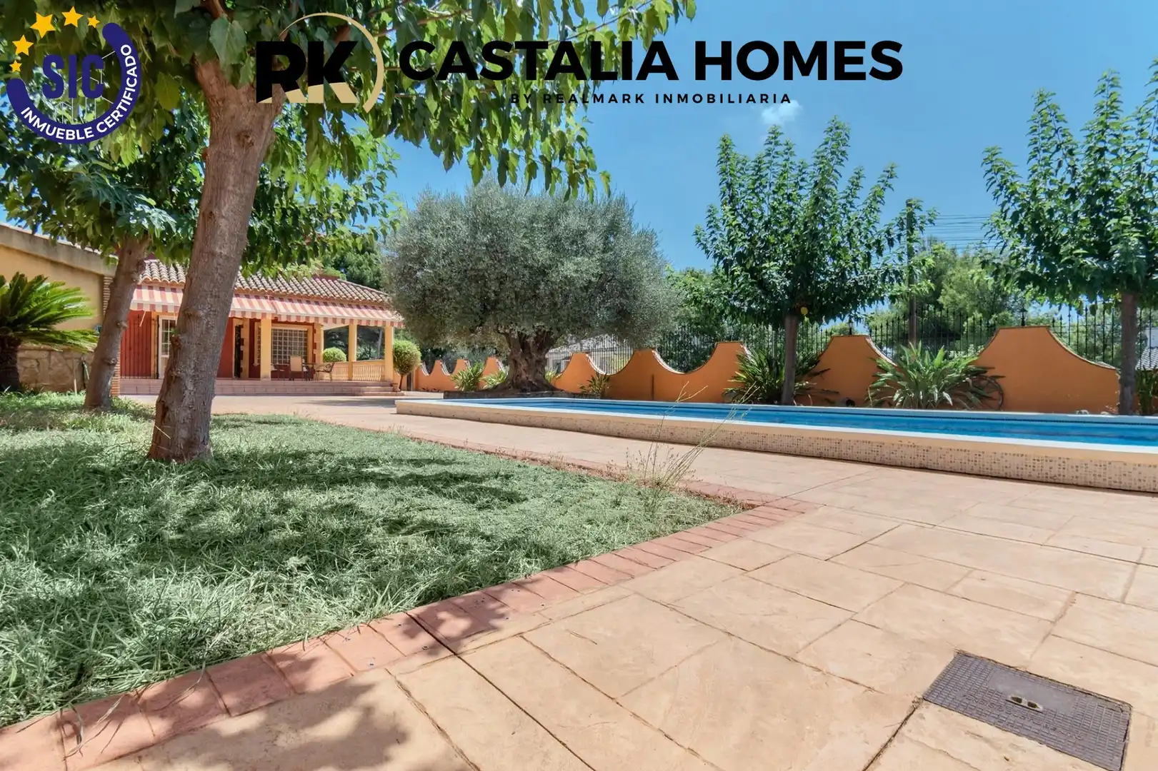 Vista exterior de Casa o xalet en venda en Borriol amb Aire condicionat, Calefacció i Jardí privat