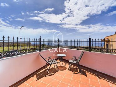 Duplex avec balcon à vendre à La Tosca