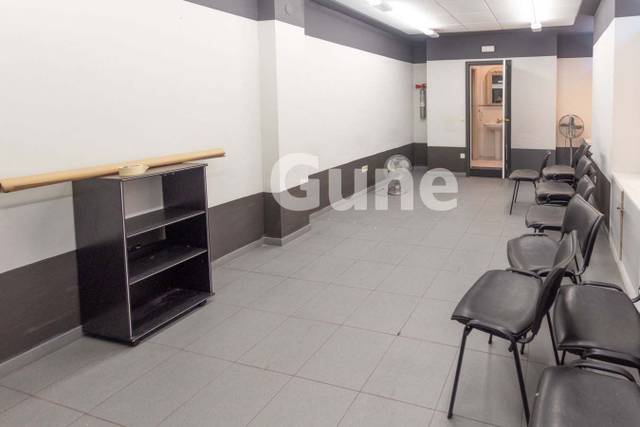 Local comercial en Venta en Plaza Bideluze en Beasain